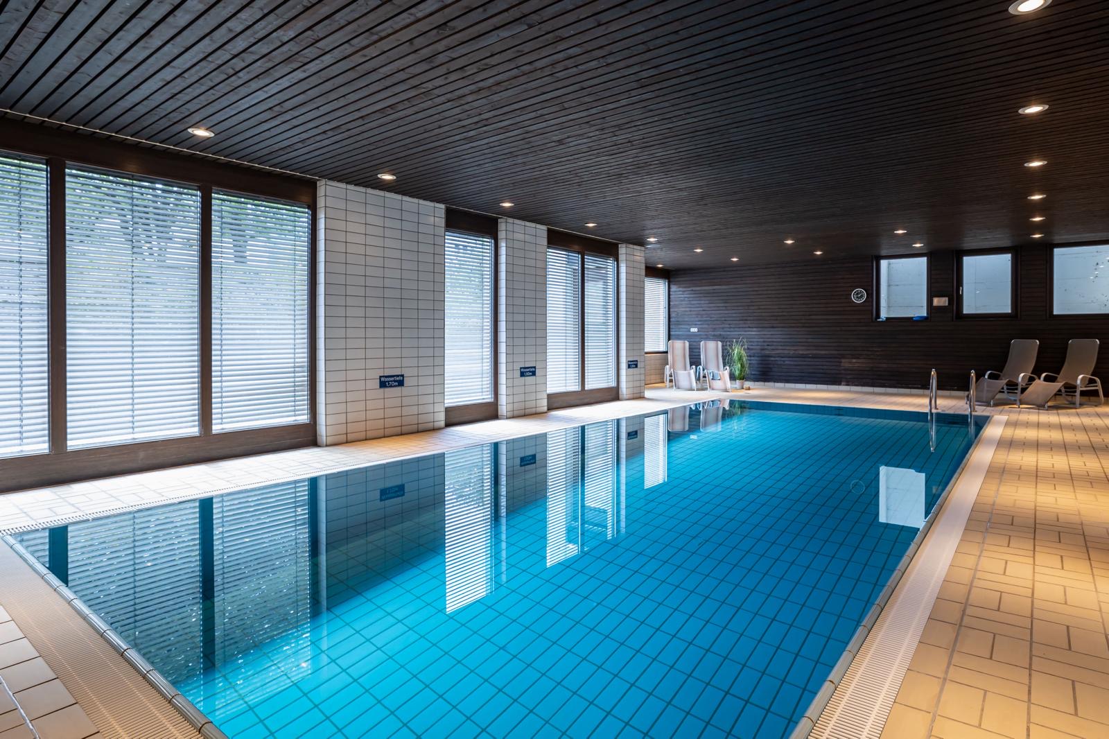 Hallenschwimmbad